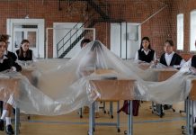 Kayıp Sevgiliye Adanmış Bir Hayatın Arabeske Bulanmış İmtihanı